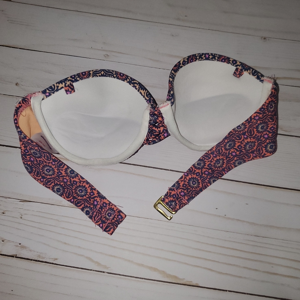 Xhilaration | Bikini Top - Picture 2 of 2